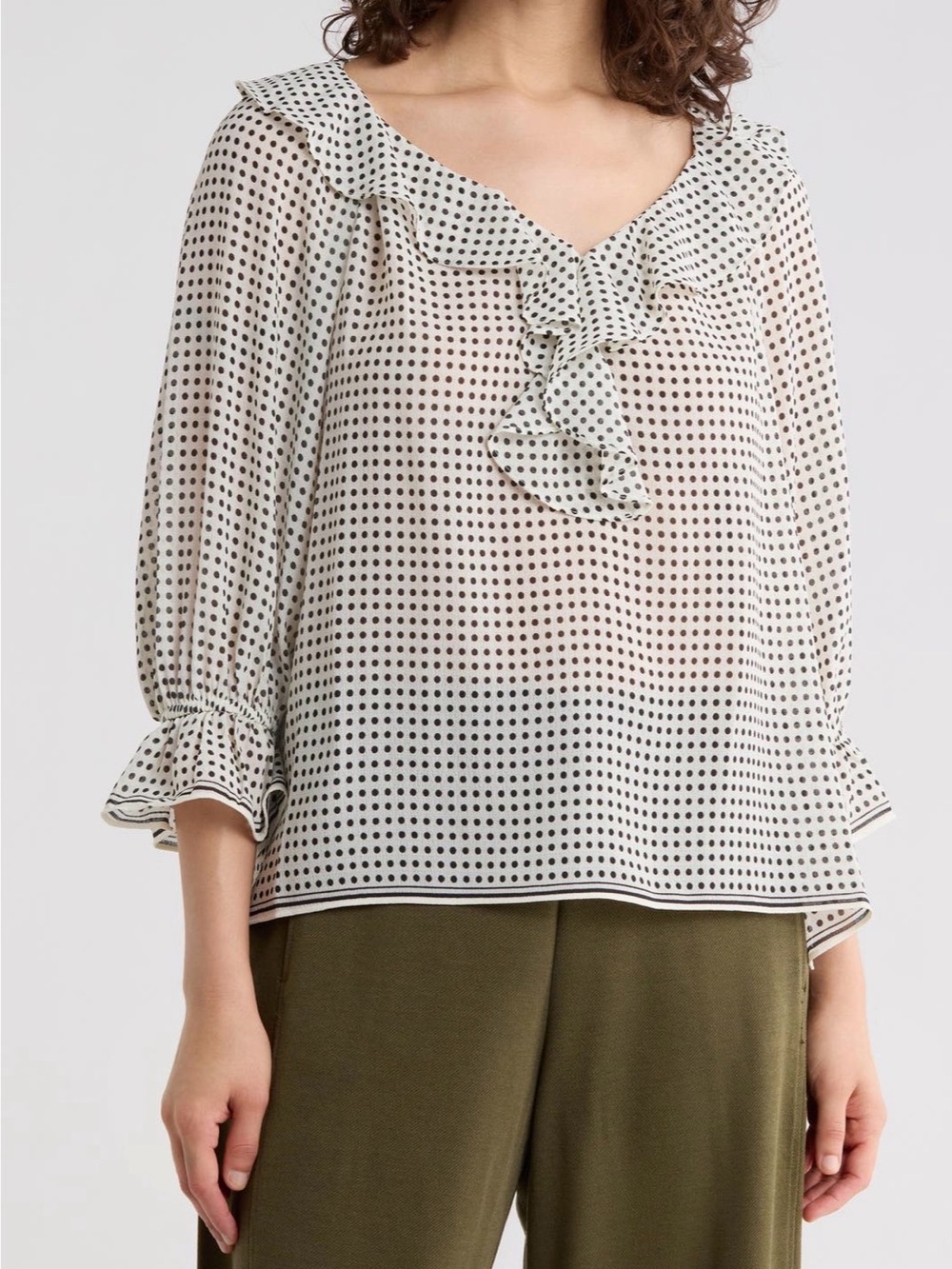 MAX STUDIO
Ruffle Front Floral Top